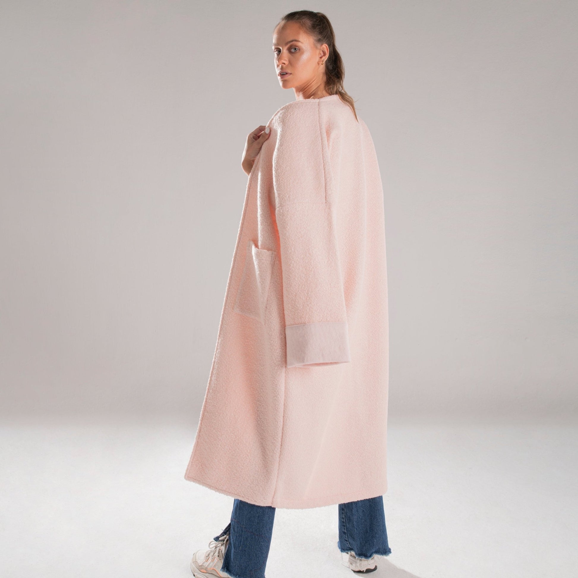 PINK KNITTED WOOLEN OVERSIZE COAT - Siestudioegypt